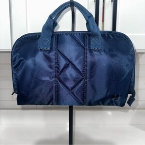 NWT Lug Flash SE Cosmetic Case Ocean Blue Quilted Toiletry Bag